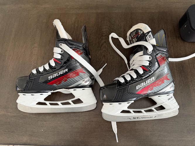 Bauer Vapor X Shift Pro Hockey Skates Regular Width 10 Youth (Used)