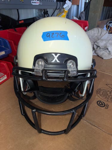 USED XENITH X2E+ YOUTH FOOTBALL HELMET - LARGE - WHITE