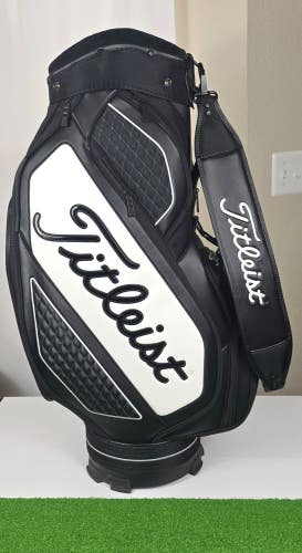 "BARELY USED!!!" Titleist Staff Golf Bag
