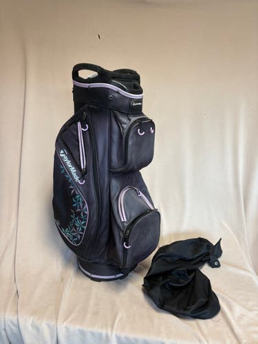 Women's TaylorMade Carry Bag (Used)