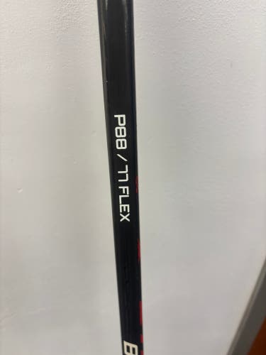 Senior Bauer Vapor 3X Right Handed Hockey Stick P88 77 Flex (New)