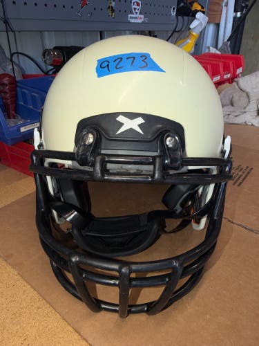 USED XENITH X2E+ YOUTH FOOTBALL HELMET - LARGE - WHITE