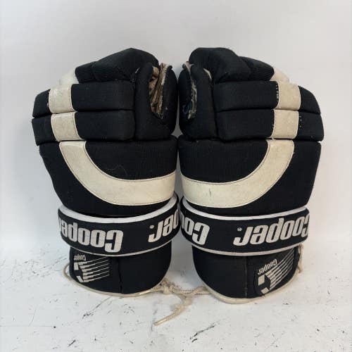 Cooper Adult Hockey Gloves, Black/White