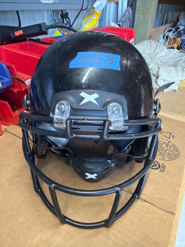 USED XENITH X2E+ YOUTH FOOTBALL HELMET - MEDIUM - BLACK