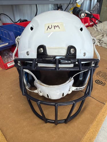 USED SCHUTT VENGEANCE PRO - MEDIUM - WHITE