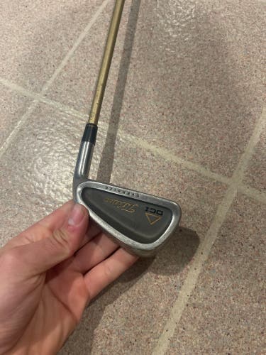 Men's Titleist DCI Gold 5 Iron Right Handed (Used)