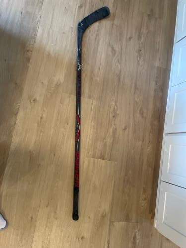 Junior Bauer Vapor X700 Lite Right Handed Hockey Stick P92 50 Flex (Used)