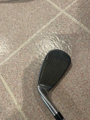 6 Iron Right Handed (Used)