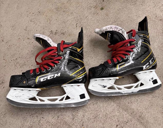 CCM Super Tacks AS3 Pro Hockey Skates Regular Width 5 (Used)