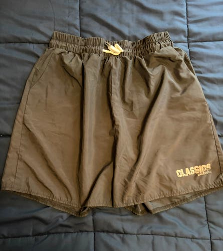 Classics Lacrosse Black Large Men's Shorts (Used)