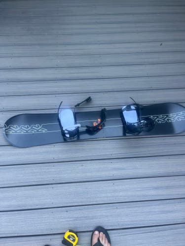 Kid's K2 Vandal Snowboard All Mountain With Bindings Medium Flex True Twin 141 cm (Used)