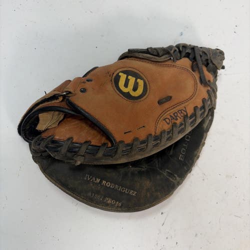 Wilson Pro Ivan Rodriguez Catchers Glove, RHT, 32"