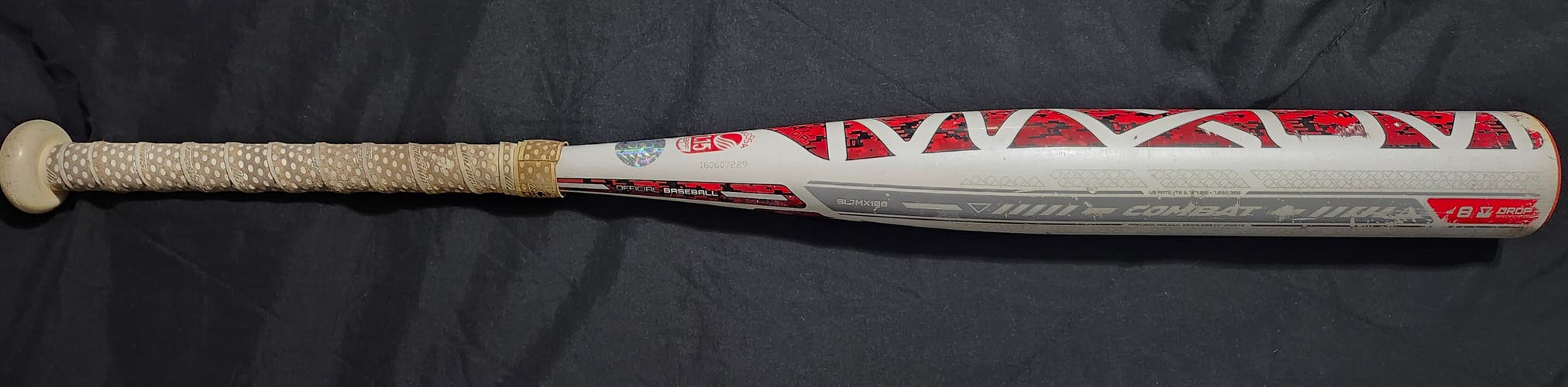 Combat Maxum Composite USSSA Certified Bat (-8) 23 oz 31" (Used)
