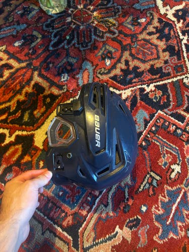 Medium Bauer Re-Akt 150 Helmet (Used)