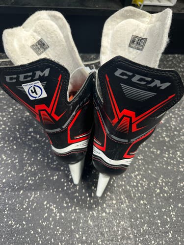 CCM JetSpeed FT340 Hockey Skates Size 4 (Used)