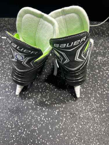 Bauer XLS Hockey Skates Size 3 (Used)