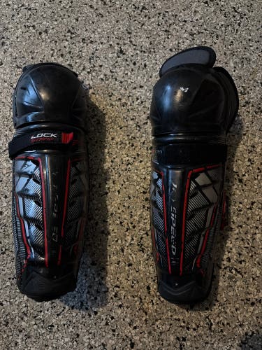 Junior CCM JetSpeed FT370 11" Shin Pads (Used)