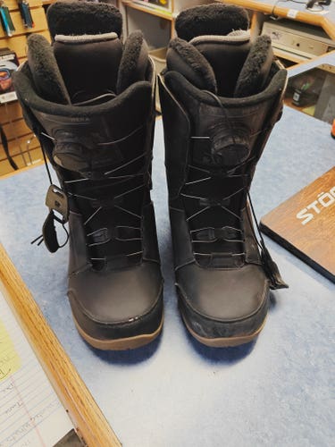 Women's Size M 7.5 (W 8.5) Ride Hera Snowboard Boots Medium Flex All Mountain (Used)