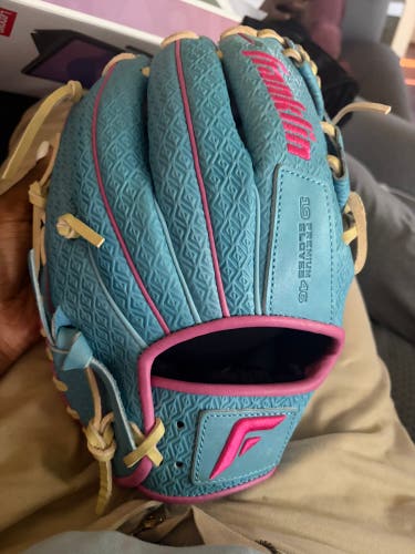 Wilson A2000 DP15SS 11.5” Baseball Glove