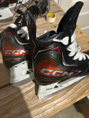 2025 CCM JetSpeed FT890 Hockey Skates Regular Width 12 (Used) Youth