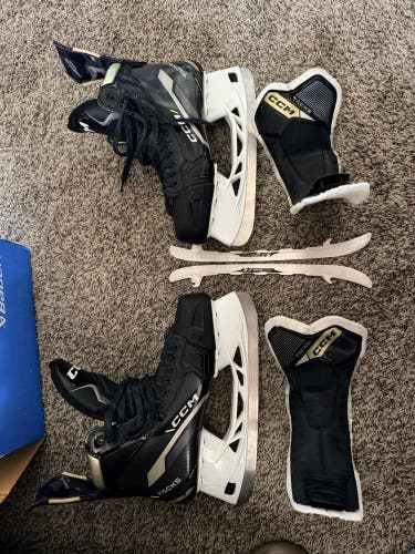 CCM AS-580 Hockey Skates Wide Width 11 (Used)