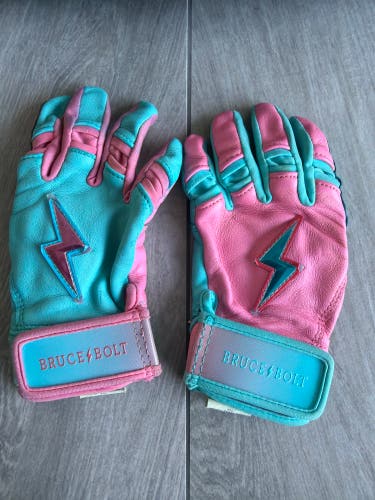 Bruce Bolt Youth Batting Gloves - Max Clark Signature Series Short Cuff YXS (Used)