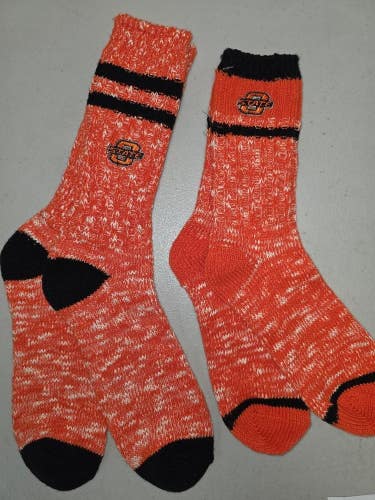 ST6 NCAA OKLAHOMA ST COWBOYS Crew Socks Lot of 2 Pair LARGE New