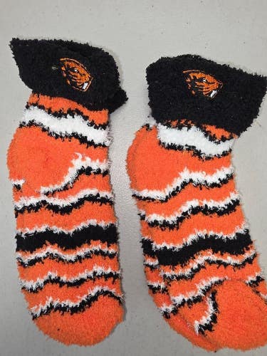 ST20 NCAA OKLAHOMA ST COWBOYS Crew Socks Lot of 2 Pair MEDIUM New