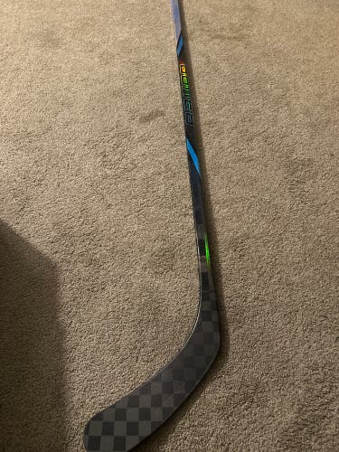 Intermediate Bauer Nexus Tracer Left Handed Hockey Stick P92 55 Flex (New)
