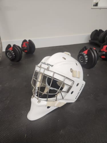 Senior Large Bauer 960 Goalie Mask (Used)