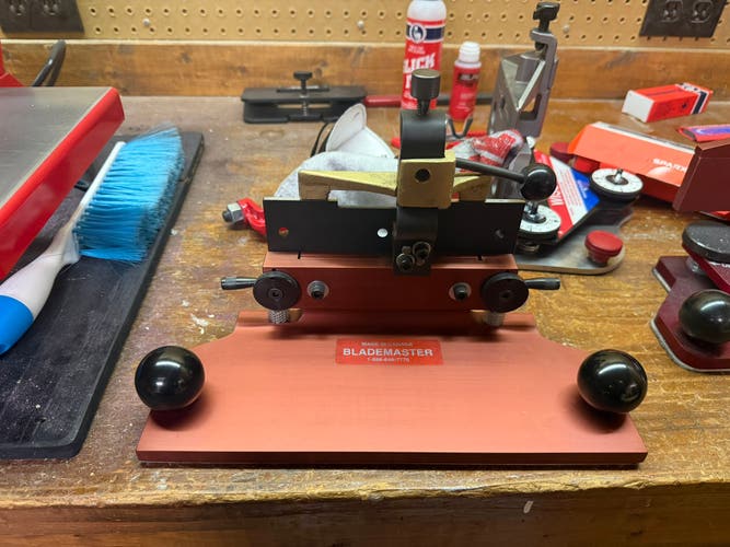 Blademaster SH2000 skate holder