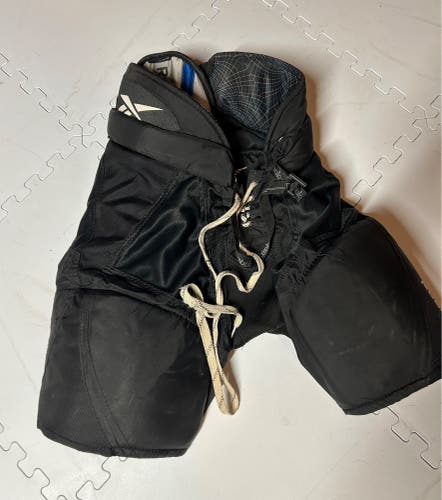 Junior Small Reebok 7k Hockey Pants (Used)