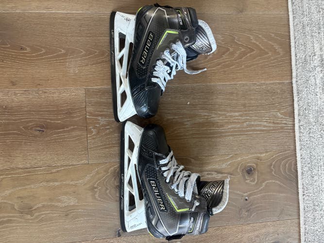2020 Bauer Elite Hockey Goalie Skates Wide Width Size 6 (Used)