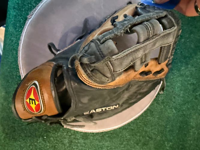 Easton LH First Base Baseball Glove 12" (Used)