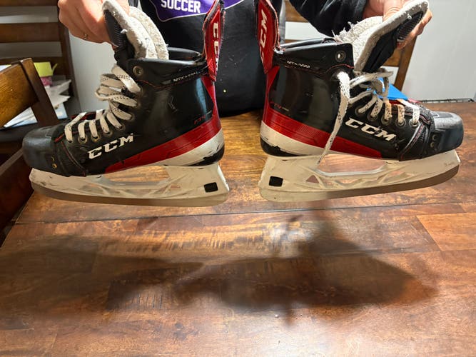 2021 CCM JetSpeed FT4 Pro Hockey Skates Regular Width Size 5 (Used)