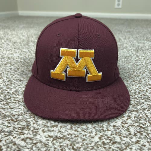 Minnesota Golden Gophers Hat Cap Fitted Mens 7 3/8 NCAA Football New Era College
