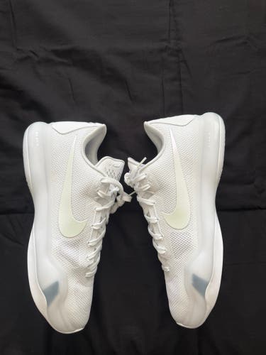 Men's Size M 12.0 (W 13.0) Nike Kobe 10 Shoes (New)