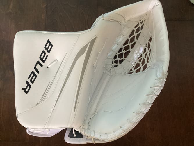 New Bauer Vapor X5 Pro Goalie Catch Glove