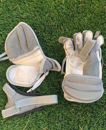 Warrior Ritual G6 Intermediate Glove and Blocker Liners Regular Used *Read Full Description*