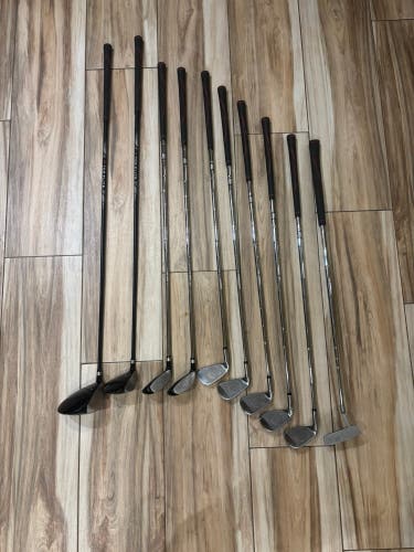 Men's Top Flite XL Varsity Right Handed Clubs (Full Set) Regular Flex 10 Pieces (Used)