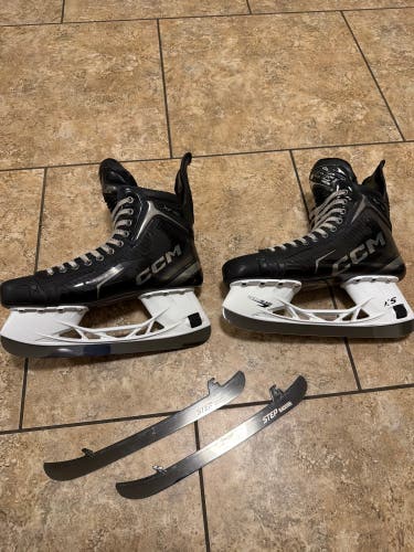 Size 9.5 CCM Tacks XF Pro Hockey Skates Regular Width