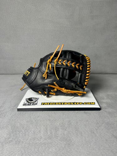 Zett Pro Status Infielder's Glove | BPG136 | 11.5" | RHT | Pre-Owned | Made in Japan RH Baseball Glo