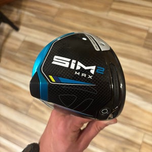 Men's TaylorMade SIM2 Max Right Handed Driver Stiff Flex 10.5 Loft (Used)