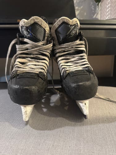 Black 2022 CCM AS-580 Hockey Skates Regular Width Size 3 (Used)
