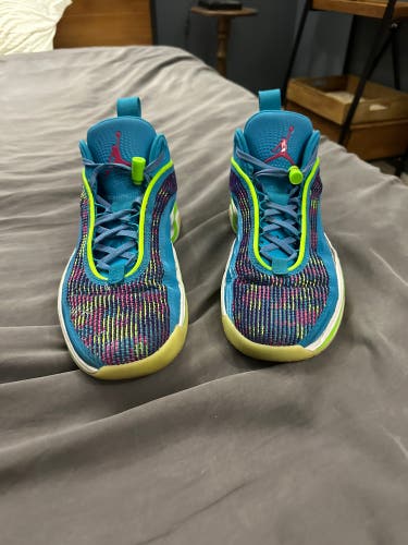 Men's Jordan 36 Low Luka Size M 12.5 (W 13.5) (Used)