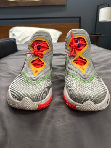 Men's Lebron Soldier 14 Size M 14.0 (W 15.0) Jordan Shoes (Used)