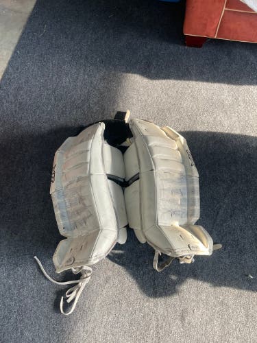 25" Brian's H Series Goalie Leg Pads (Used)