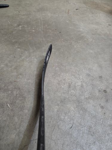 Senior Bauer Twitch Left Hand Hockey Stick 87 Flex (Used)