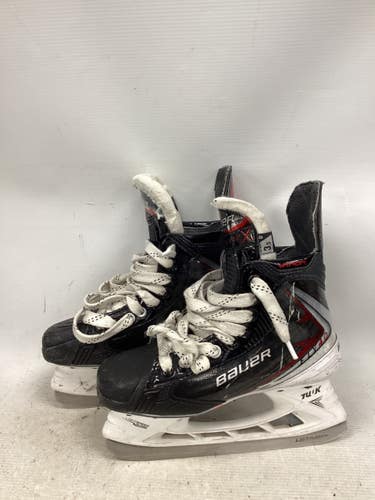 Used Bauer VAPOR FLY40 SKATE Intermediate Hockey Skate Intermediate 3.5 11851-S000052738