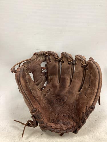 Used Wilson A950 BB/SB Glove RH Throw Brown 11 1/2" 11851-S000052615